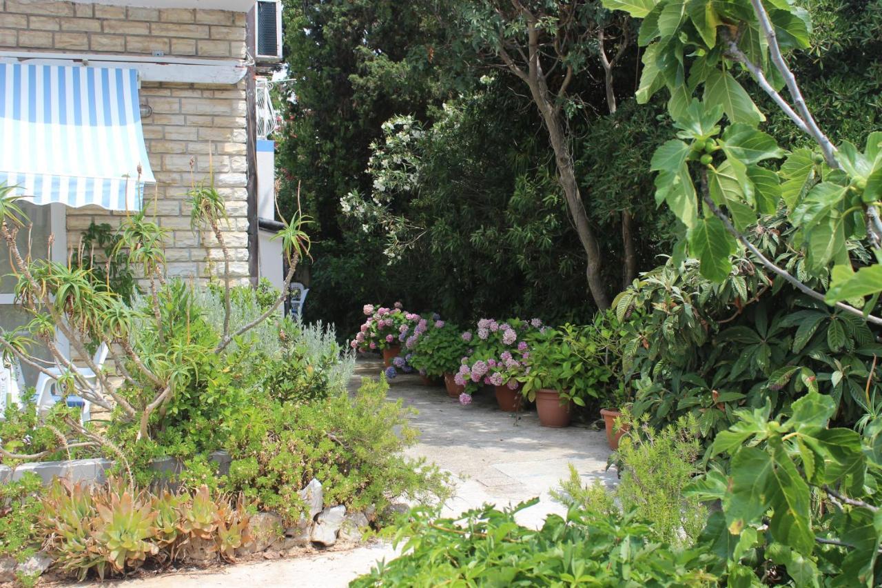 Apartments Blue Sea Mali Losinj Ngoại thất bức ảnh